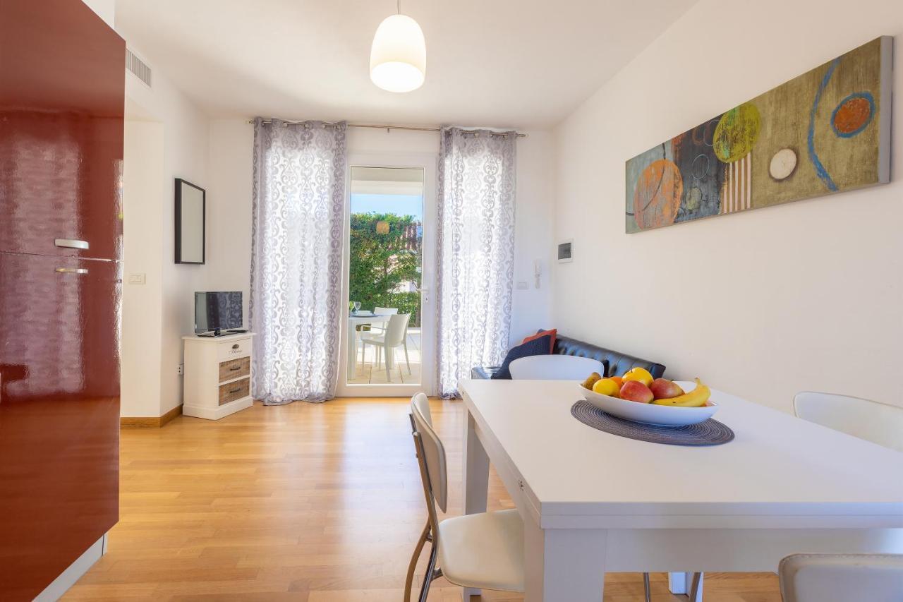 Aparthotel Residence Ludovica - Piscina Panoramica Vista Mare Санта-Марія-аль-Баньо Екстер'єр фото