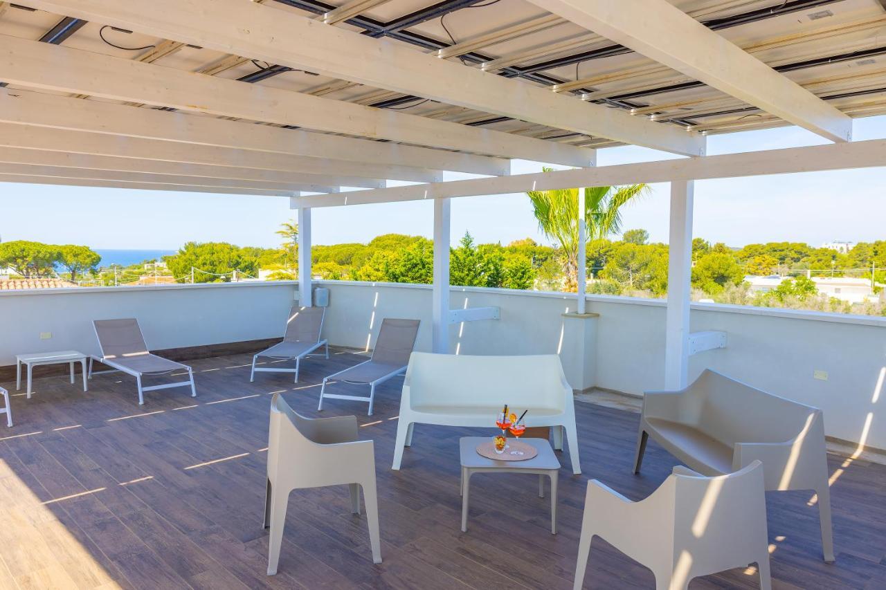 Aparthotel Residence Ludovica - Piscina Panoramica Vista Mare Санта-Марія-аль-Баньо Екстер'єр фото