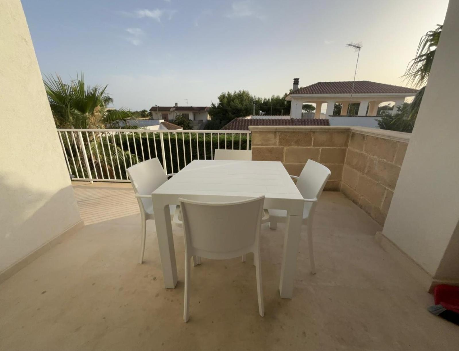 Aparthotel Residence Ludovica - Piscina Panoramica Vista Mare Санта-Марія-аль-Баньо Екстер'єр фото