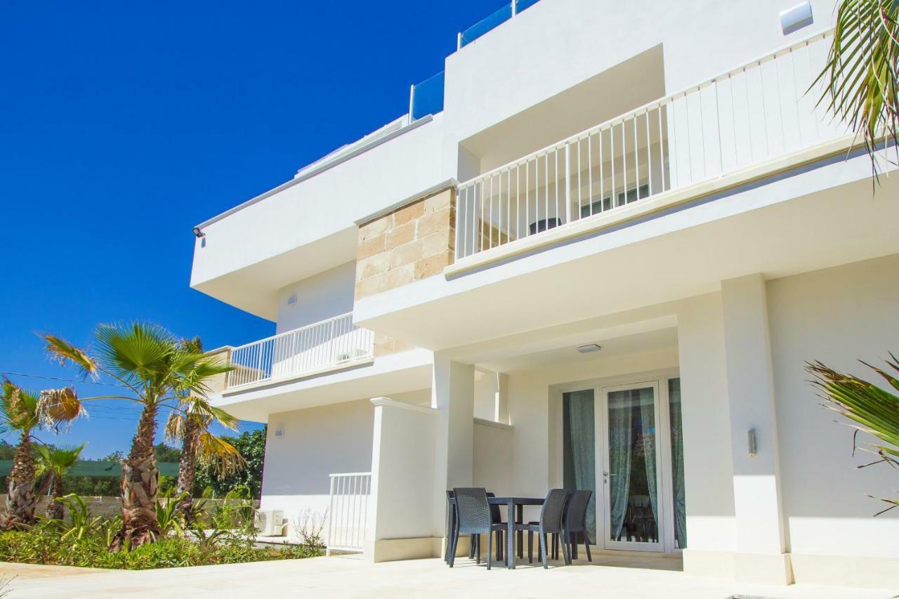 Aparthotel Residence Ludovica - Piscina Panoramica Vista Mare Санта-Марія-аль-Баньо Екстер'єр фото